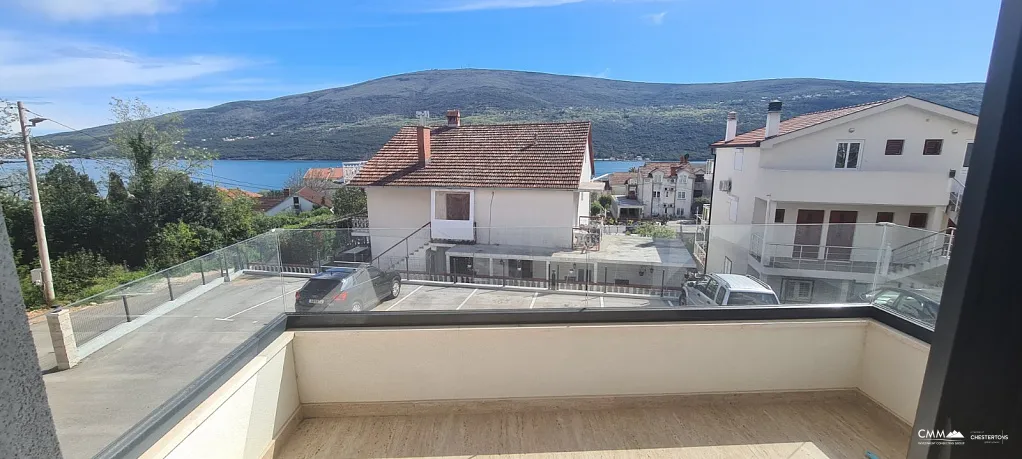 Schöne Wohnung in Djenovici mit Meerblick