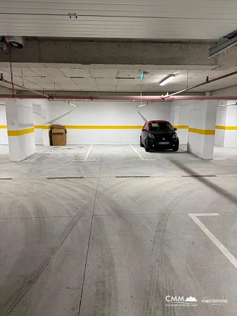 Wohnung mit 42 m² und Parkplatz im Zentrum von Budva in einem neuen Gebäude