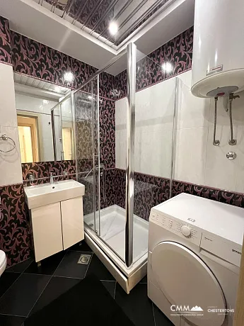 Luxuswohnung im Zentrum von Budva – 90 m² mit Garage
