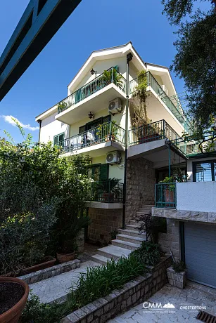 Geräumiges Haus in Budva