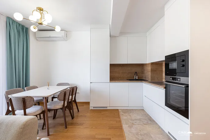 Penthouse in Rafailovici mit Meerblick