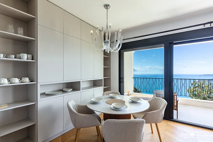 Apartment mit drei Schlafzimmern und Panoramablick auf Sveti Stefan