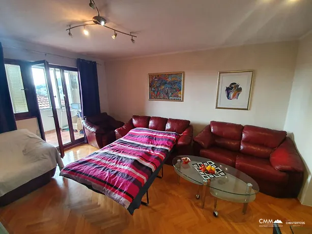 Apartment mit zwei Schlafzimmern in Budva