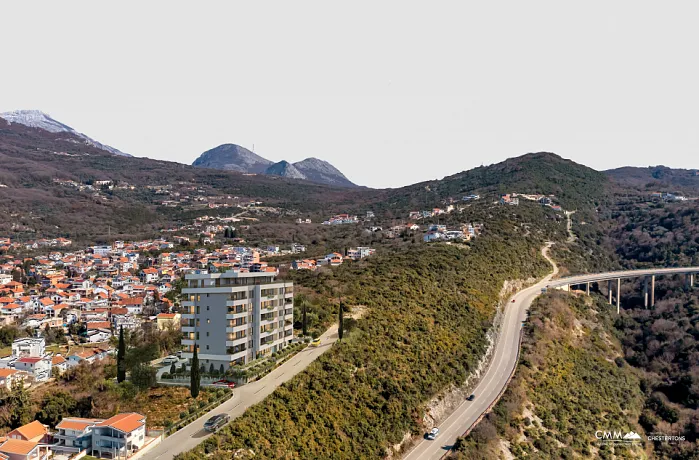 Wohnungen in einem neuen Gebäude in Dobra Voda mit Meerblick