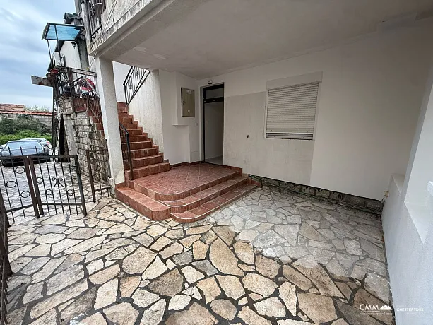 Renovierte Wohnung 49 m², Tivat