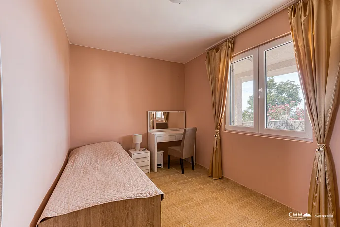 Ein Haus in Sutomore mit Panoramablick auf das Meer 140 m2