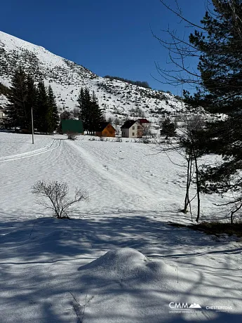 Geräumiges Berggrundstück in Unberührter Natur – Perfekt für Verschiedene Zwecke