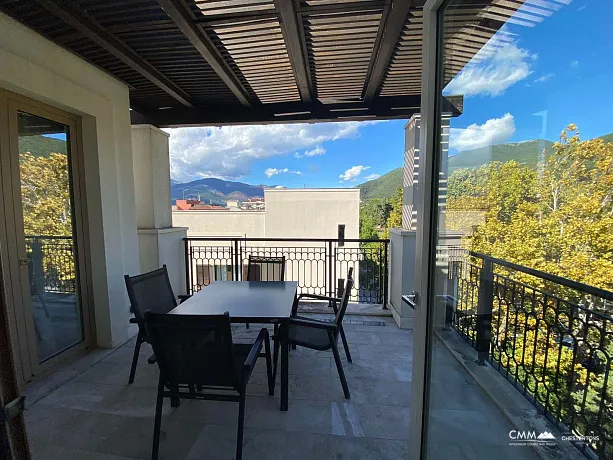 Luxuriöse Ein-Zimmer-Wohnung mit Meerblick in Porto Montenegro