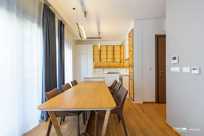 Penthouse in einem Neubau in Becici in der Nähe des Meeres
