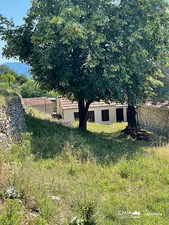 Steinhaus mit Meerblick