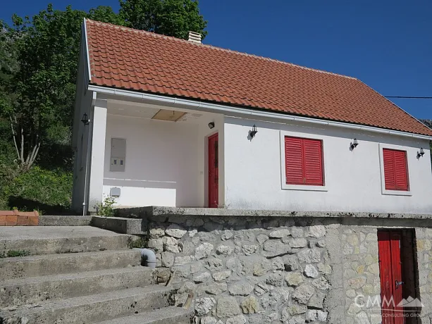 Gemütliches Haus 78m2 in Cetinje, Ugni