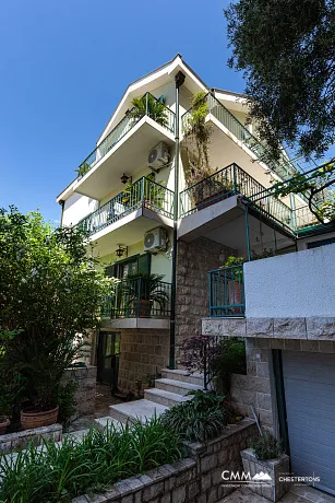 Geräumiges Haus in Budva