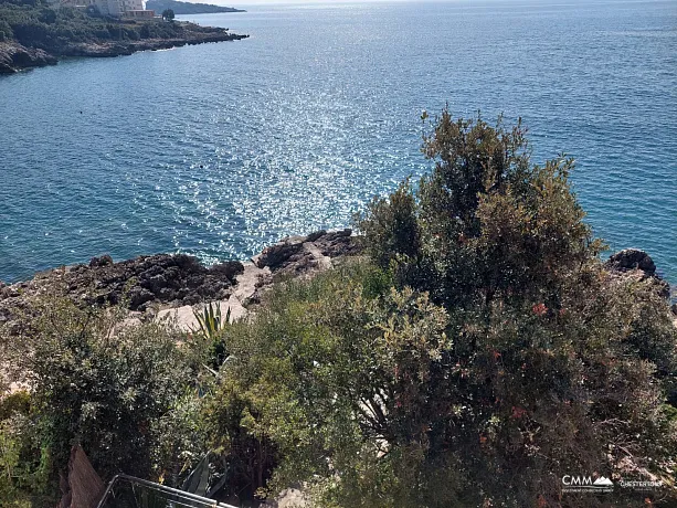 Geräumiges Haus in Utjeha mit Panoramablick auf das Meer