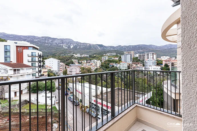 Komplex in Bečići in der Nähe des Meeres