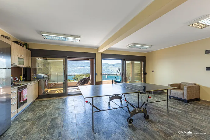 Ausgezeichnete Villa im Zentrum von Herceg Novi