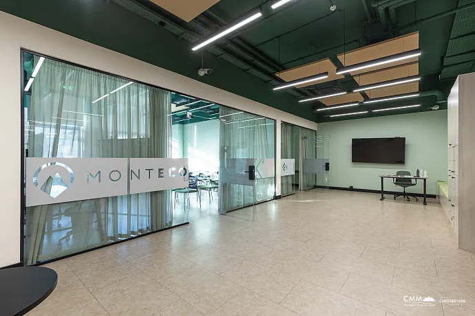 Gewerbeimmobilie in Budva, 400 m²
