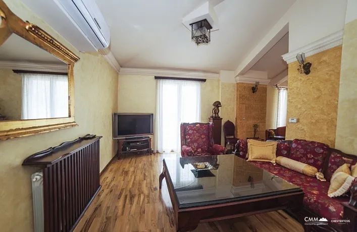 Penthouse im Herzen von Budva mit herrlichem Stadtblick