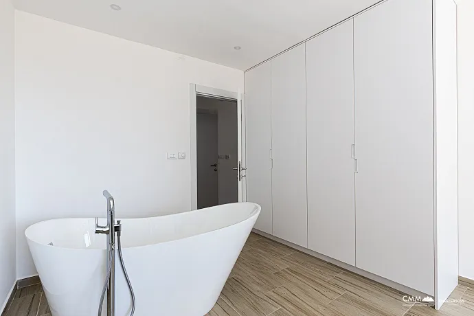 Luxuswohnung in Bečići – Komfort und Prestige vereint