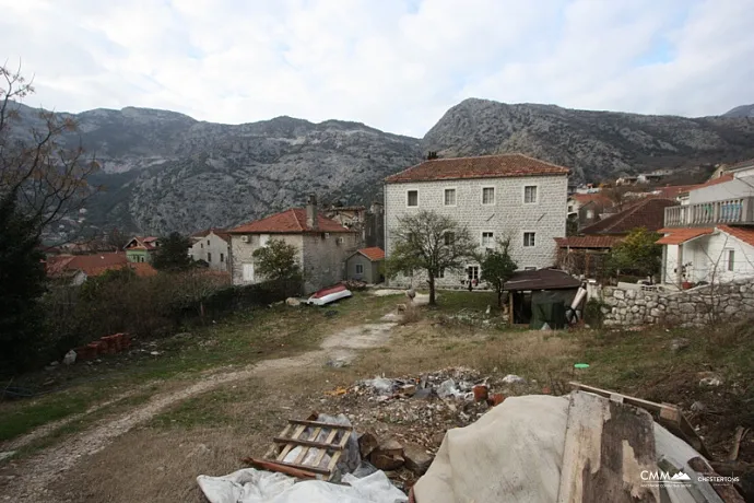 Haus in der Bucht von Kotor