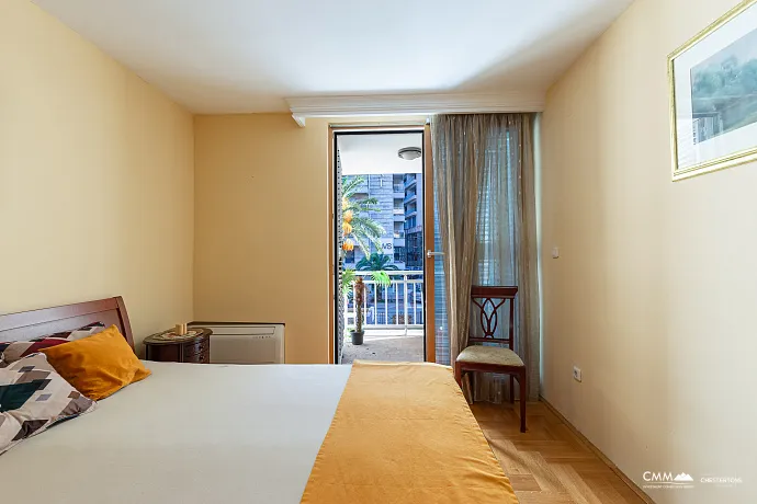 Geräumige Wohnung im Herzen von Budva — in der Nähe der Altstadt und des Strandes