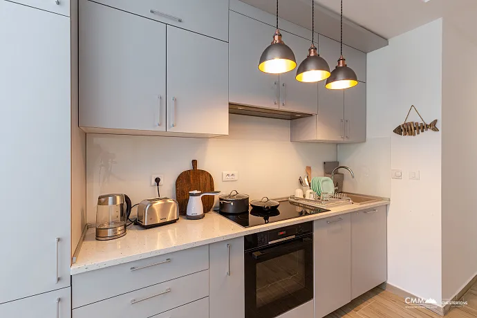 Luxuriöse 2-Zimmer-Wohnung, 66 m², mit Panoramablick auf das Meer – Bečići