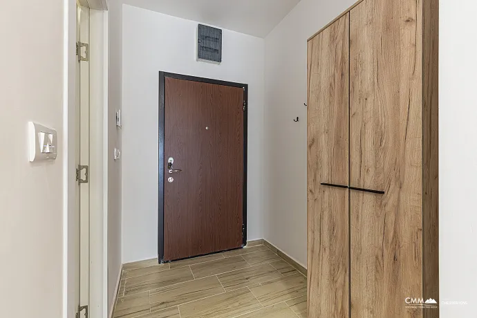 Studio in Bečići – Luxuskomplex mit Pool und Spa
