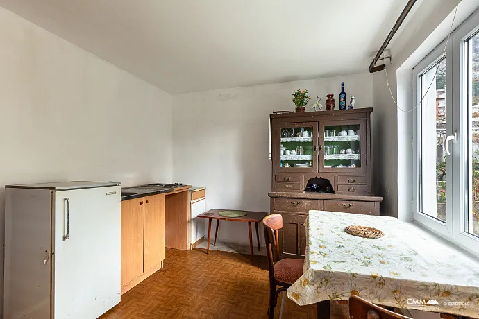 Familienhaus in einer ruhigen Gegend mit Terrasse und Blick ins Grüne.