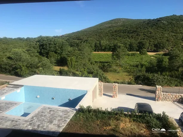 Moderne Villa mit Pool in Zagora