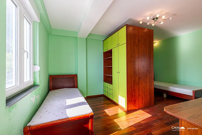 Drei-Zimmer-Wohnung in Petrovac mit Meerblick