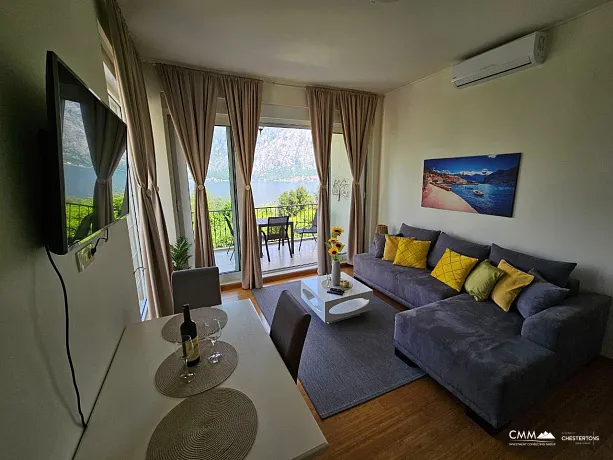 Geräumiges Apartment mit 1 Schlafzimmer in Prcanj