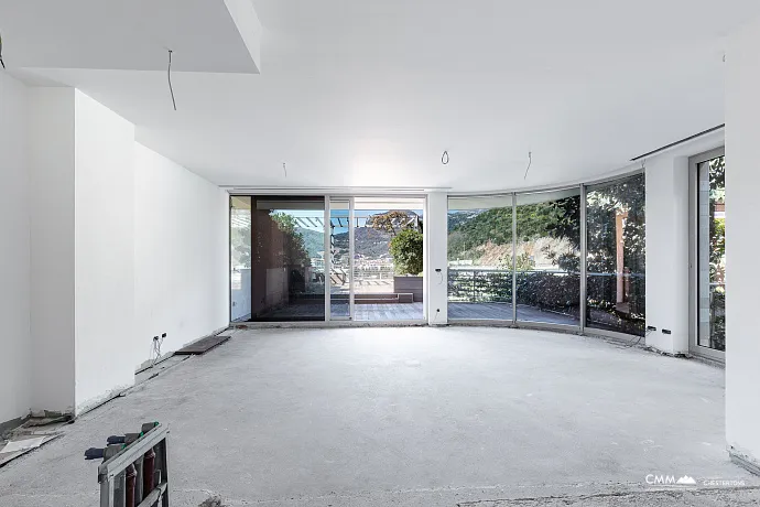 Exklusive Villa mit 155 m² in erster Meereslinie in Budva