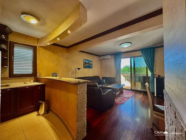 Budva 1 Zimmer 69m2
