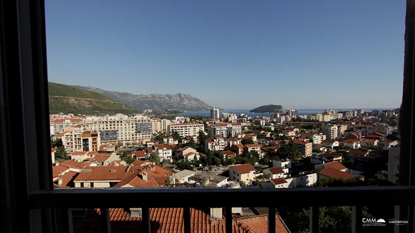 Helle Wohnung in Budva