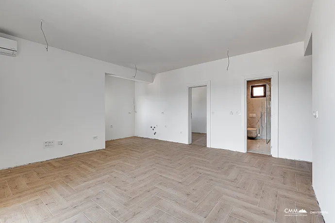 Wohnungen in einem neuen Komplex in Tivat