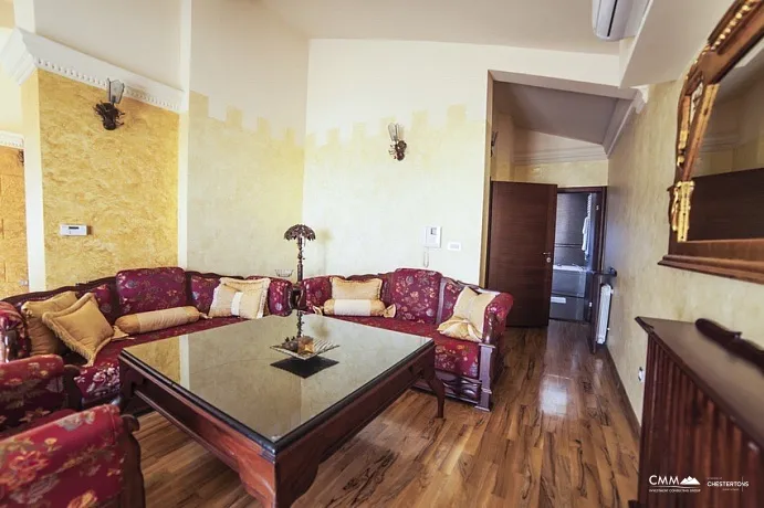 Penthouse im Herzen von Budva mit herrlichem Stadtblick