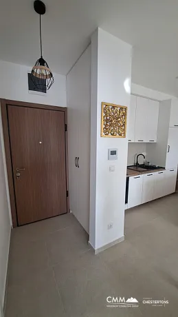 Möblierte Ein-Zimmer-Wohnung mit Meerblick und Garage – Bečići