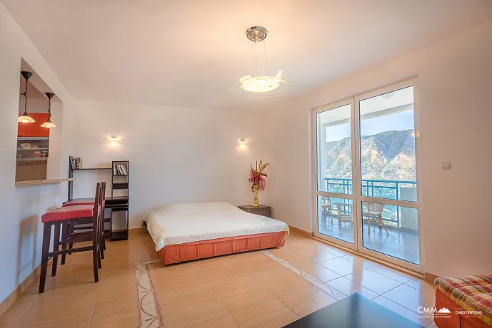 Studio in Dobrota mit Panoramablick auf die Bucht von Kotor