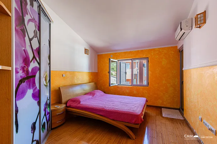 Dreizimmerwohnung in Lastva, 128 m²