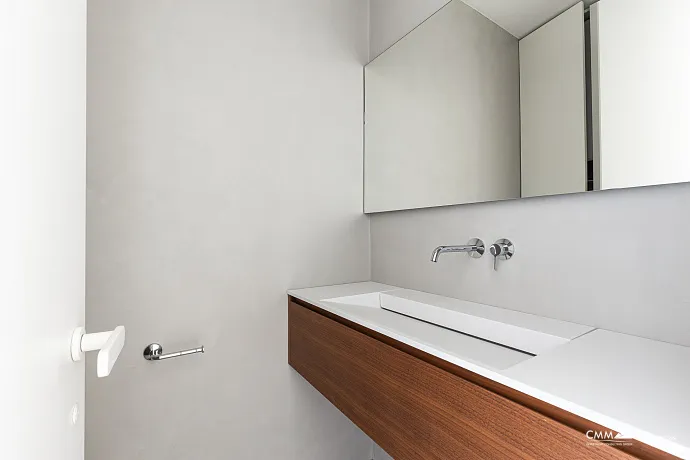 Dreizimmerwohnung in Budva mit herrlichem Blick