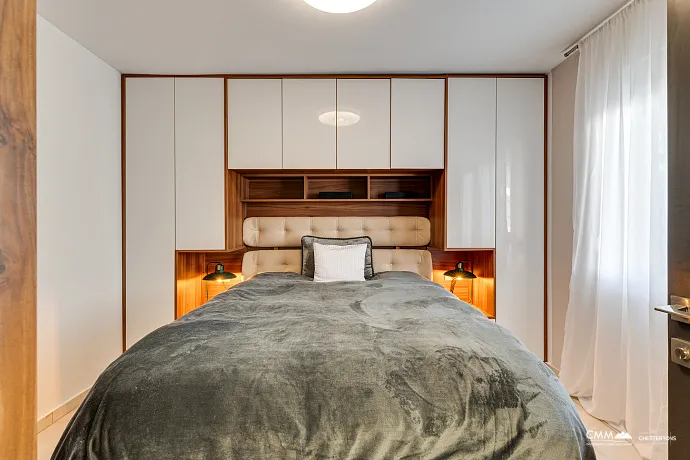 Zweistöckiges geräumiges Haus in Sutomore