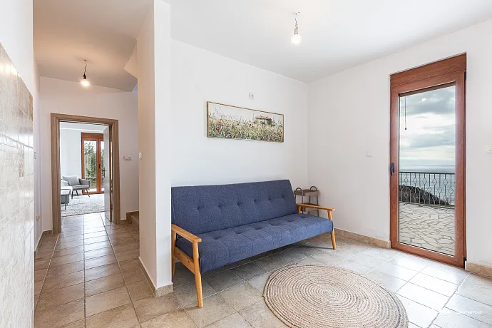 Geräumiges 3-stöckiges Haus mit Meerblick in Blizikuce