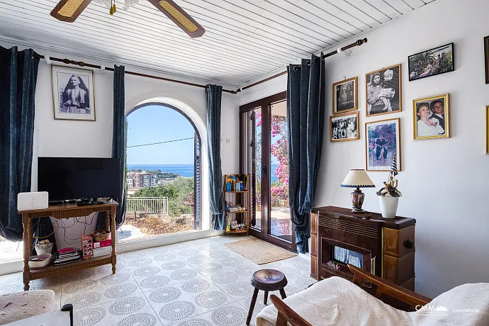 Haus in Dobra Voda mit Panoramablick auf das Meer