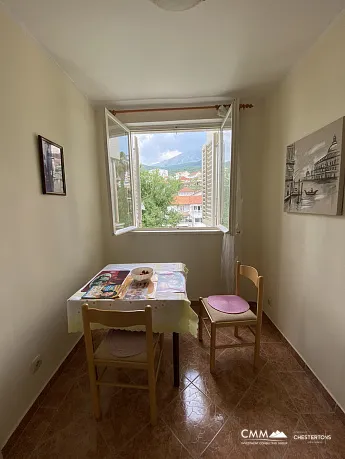 Wohnung zum Verkauf in Herceg Novi mit Meerblick