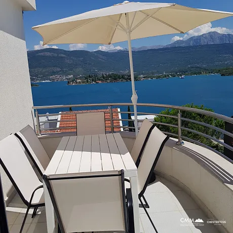Zweizimmerwohnung mit Meerblick, 60 m vom Strand entfernt – Tivat