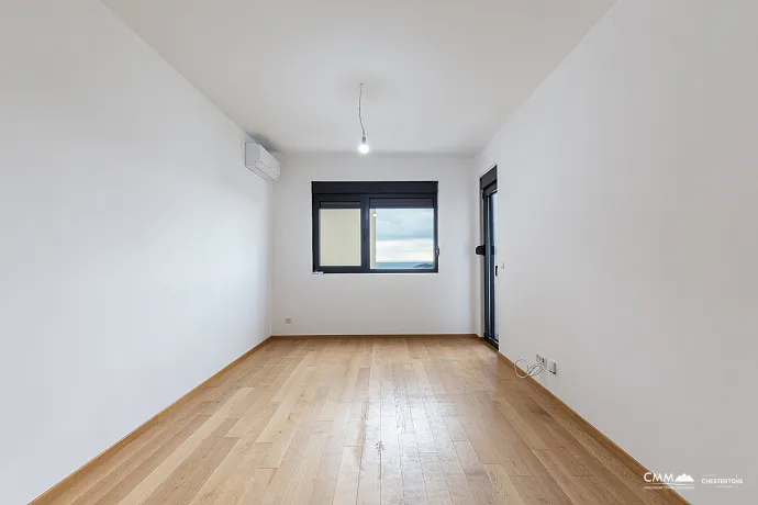 Wohnung in Bečići: 45 m² und ein atemberaubender Meerblick