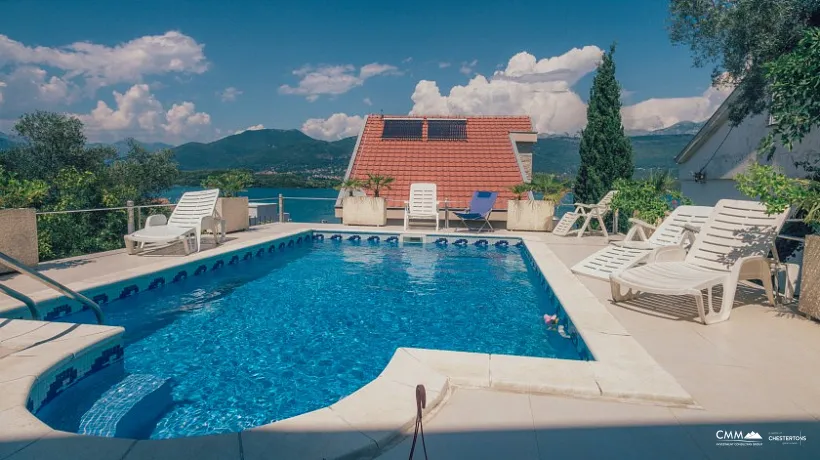 Geräumiges Haus mit Meerblick in der malerischen Gegend von Djurashevichi