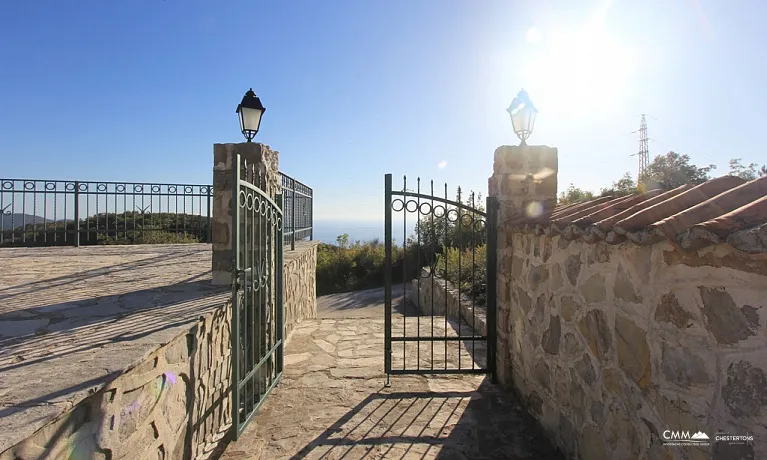 Rustikale Villa mit Meerblick