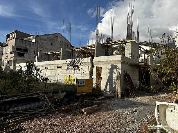 Modernes Apartmenthaus mit Meerblick in Budva