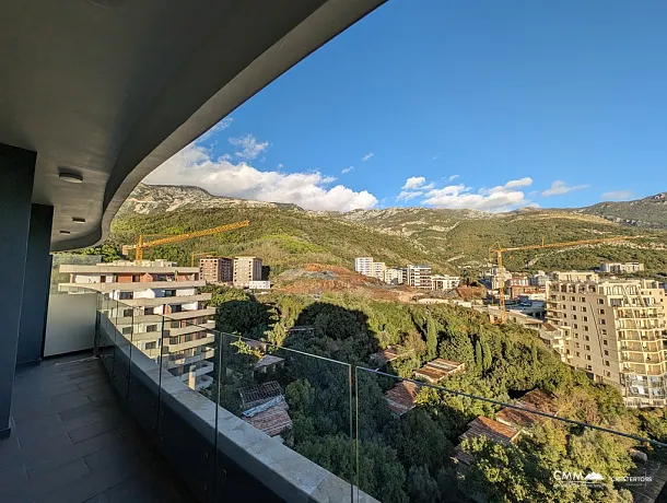 Apartment mit zwei Schlafzimmern und Meerblick in Becici