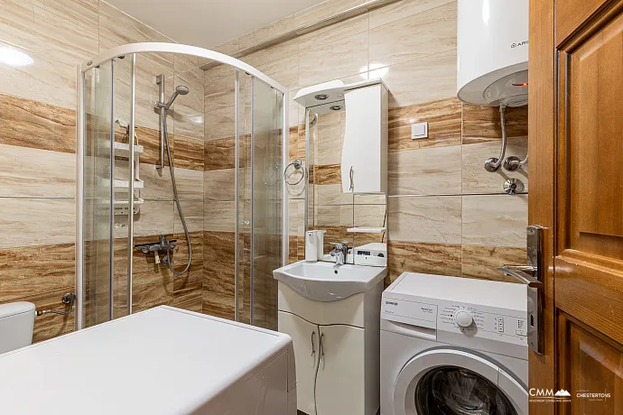 Zwei-Zimmer-Wohnung mit Meerblick.